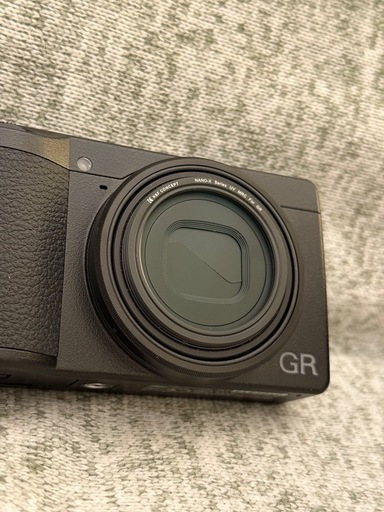 RICOH GR Ⅲxデジタルカメラ 本体 レンズフィルター ストラップ付き