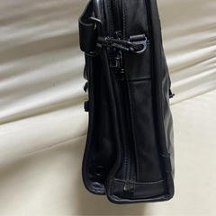 TUMI トゥミ ビジネスバッグ レザー ブリーフケース ブラックの画像