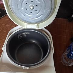 炊飯器の画像
