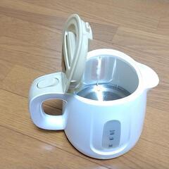 電気ポットの画像