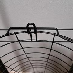 ランドリーバスケット 2段　黒の画像