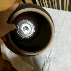 少し大きめ黒瓶の画像