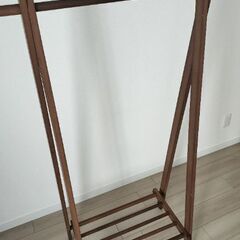 ハンガーラックの画像