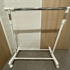 ハンガーラック