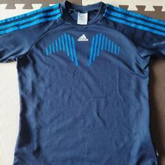 ［53］子供服　adidas 半袖　140