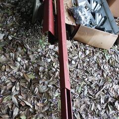 鉄の金具や鉄の棒の画像