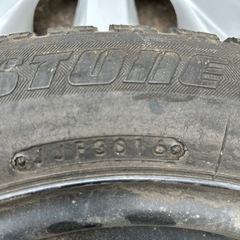 タイヤ　　あげますの画像