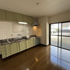 💚駐車場1台税別8,000円（先着順）！💚3LDK / 58.2...