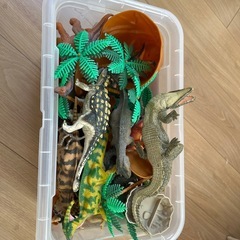 【結構入ってます】子供用　恐竜　おもちゃの画像