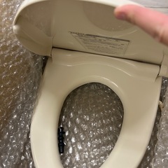 トイレ便座　TOTO