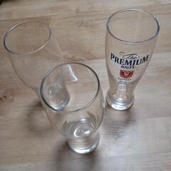 ビールグラス　3つ