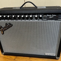 フェンダーアンプ
