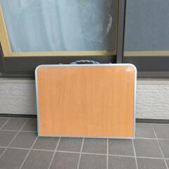 アウトドア用　折り畳みテーブルの画像