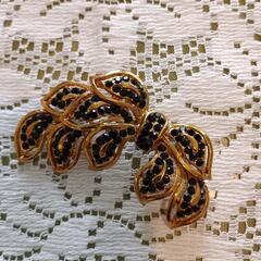 ブローチの画像