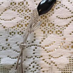 ブローチの画像