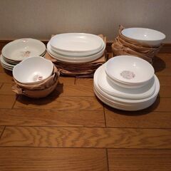ヤマザキ春のパン祭りの食器