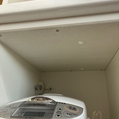 食器棚、キッチンボードの画像