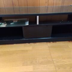 テレビ台　W1200,D400,H440