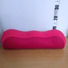 0504-008 王様の足枕 