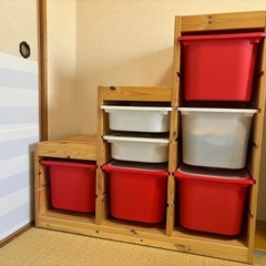 【IKEA】 TROFAST トロファスト 階段型 カゴ付きの画像