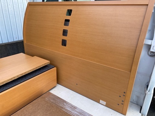 引出付セミダブルベッド