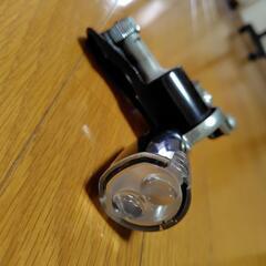 ダイナモ　発電機　ライト　自転車　LED 取付金具付き　稼働確認の画像