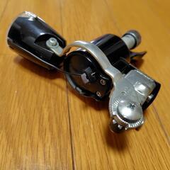 ダイナモ　発電機　ライト　自転車　LED 取付金具付き　稼働確認の画像