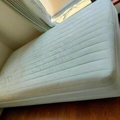 無印良品のベッド譲ります