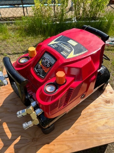 常圧高圧コンプレッサーMAX AK-1230E