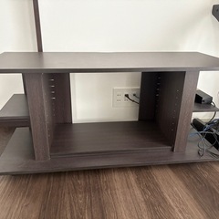 キャスター付きテレビ台
