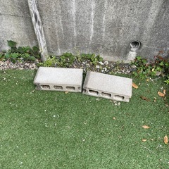 【お話中】コンクリートブロック　多数の画像