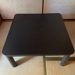 リバーシブルテーブルの画像