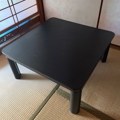 リバーシブルテーブルの画像