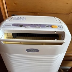 三菱除湿機　MJ-100RZ 中古！　4880円