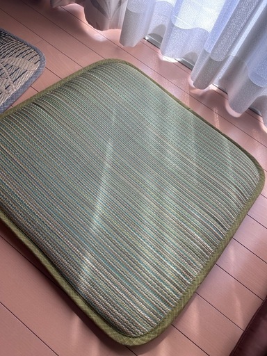 未使用品　座布団まとめて７枚