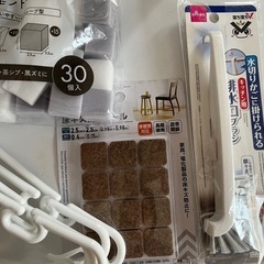 ハンガー、メラミンスポンジ等　生活雑貨の画像