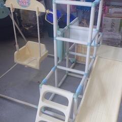 すべり台とブランコ付きジャングルジム（乳幼児・幼児）