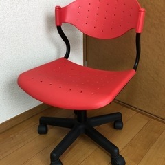 無料　あげます　ニトリ　ワーキングチェア　赤　レッド　椅子　学習机