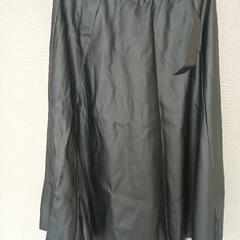 黒ロングレザースカート