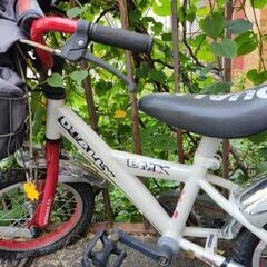 子ども用自転車、補助輪つき