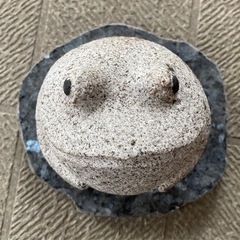 カエルの置き物の画像