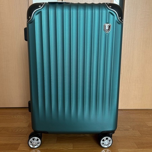 スーツケース Mサイズ グリーン NewTrip 新品タグ付き