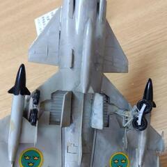 プラモデル　スウェーデン空軍　プラモデル　戦闘機　サーブ AJ　37 ビゲン　プラモデルの画像
