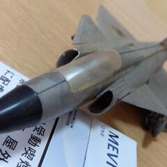プラモデル　スウェーデン空軍　プラモデル　戦闘機　サーブ AJ　37 ビゲン　プラモデルの画像