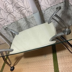 ニトリ購入　ガラステーブル
