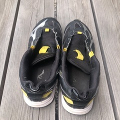 ミズノ　スニーカー　21.5cmの画像