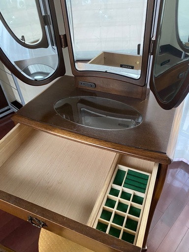 大塚家具　三面鏡　ジュリエンヌ