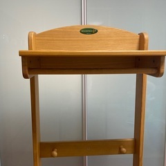 子供用ハンガーラックの画像