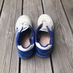 アンブロ　室内用トレーニングシューズ　20.5cmの画像