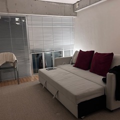 お譲り先決まりました261cm× 261cmのカーペットです 